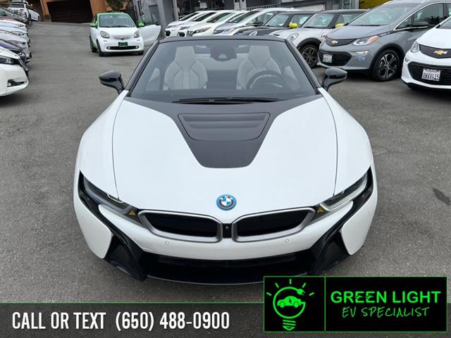 $74300 : Used 2019 i8 Roadster for sal image 5