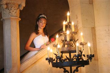 QUINCEANERAS image 3