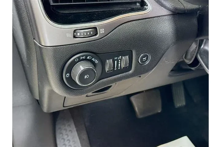 $23900 : Jeep Cherokee 2021 4x4 Limit image 10