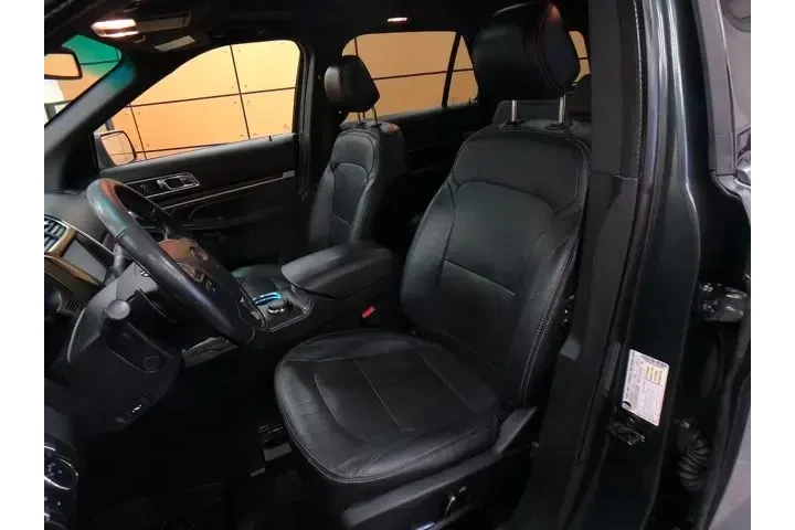 $11985 : Ford Explorer 2016 AWD Limit image 10