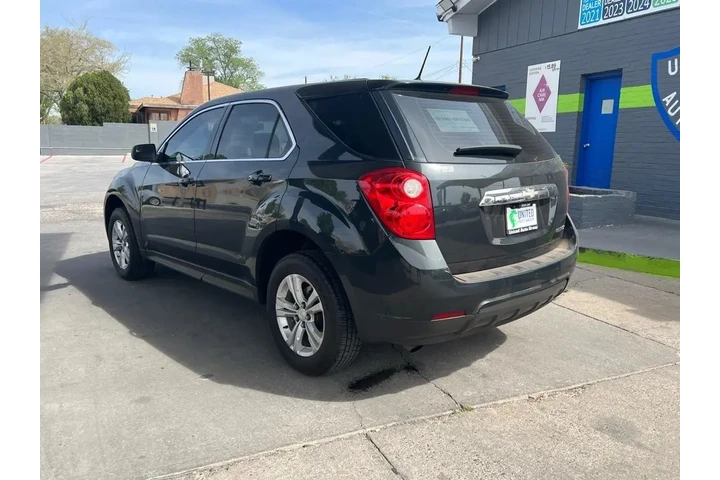 2013 Equinox LS 2WD image 6