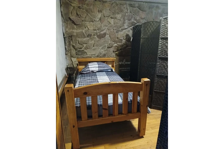 $1000 : cuarto de renta 1200 cama 600 image 3