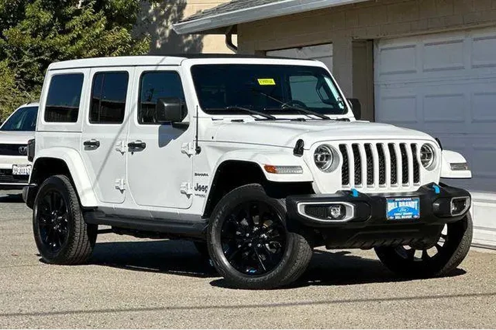 $31856 : Jeep Wrangler Unlimited 2022 image 2