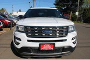 $16995 : 2017 Explorer XLT 4WD thumbnail