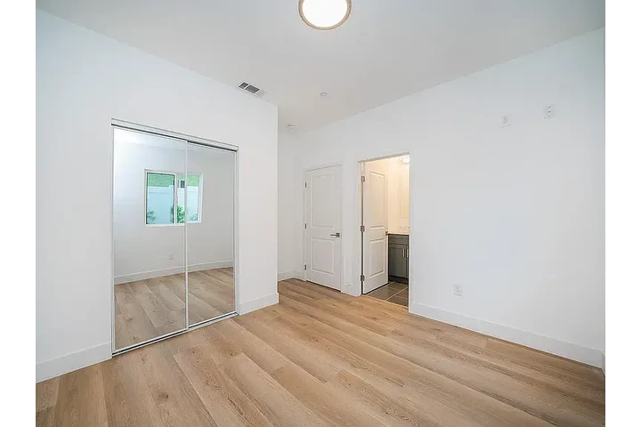 $3000 : Beautiful Home 3B/2B image 9
