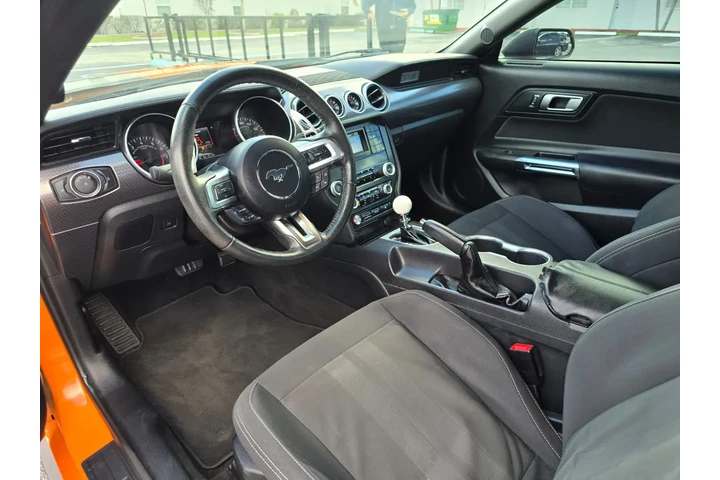 $20900 : *2020 FORD MUSTANG* image 2