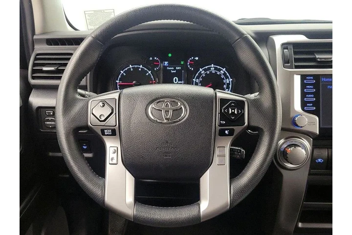 $30998 : Toyota 4Runner 2023 4x2 SR5 image 10