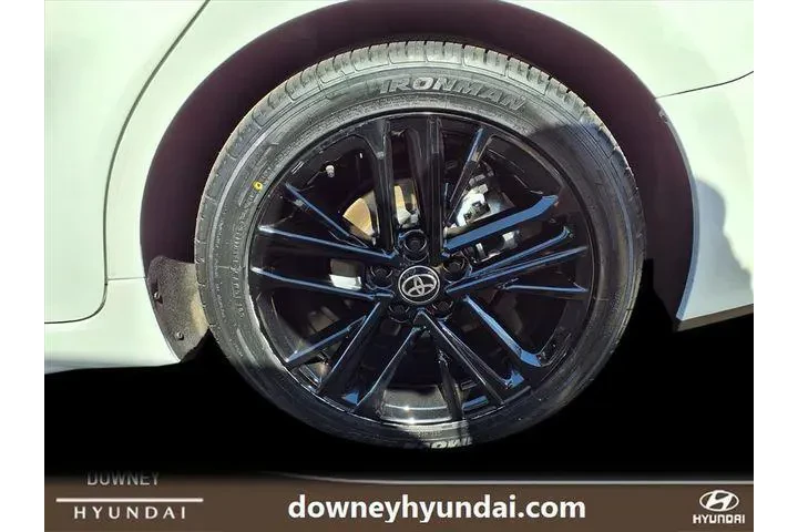 $29616 : Toyota Camry 2025 SE 4dr Sed image 6