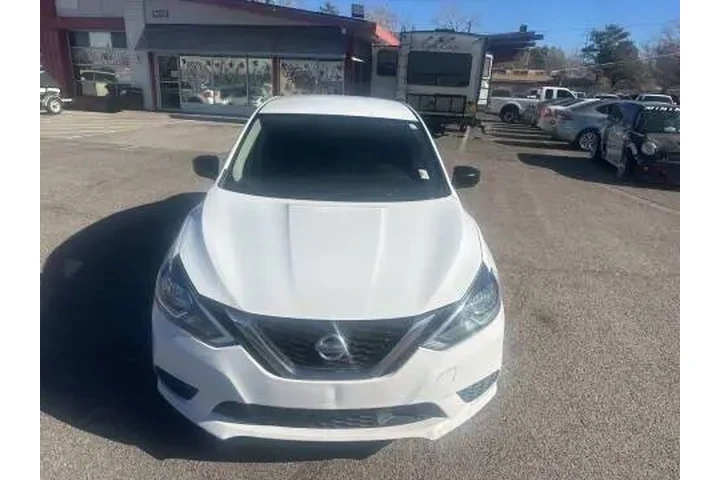 2018 Sentra SL image 10