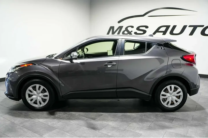 $16898 : 2021 C-HR image 3