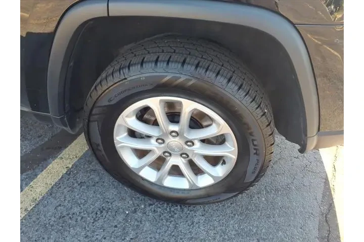 Jeep Grand Cherokee 2021 4x4 image 9