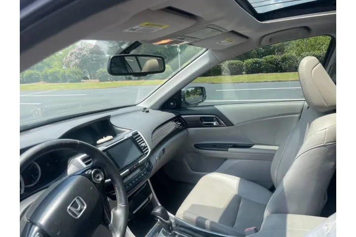 $17650 : 2017 Accord EX-L image 9