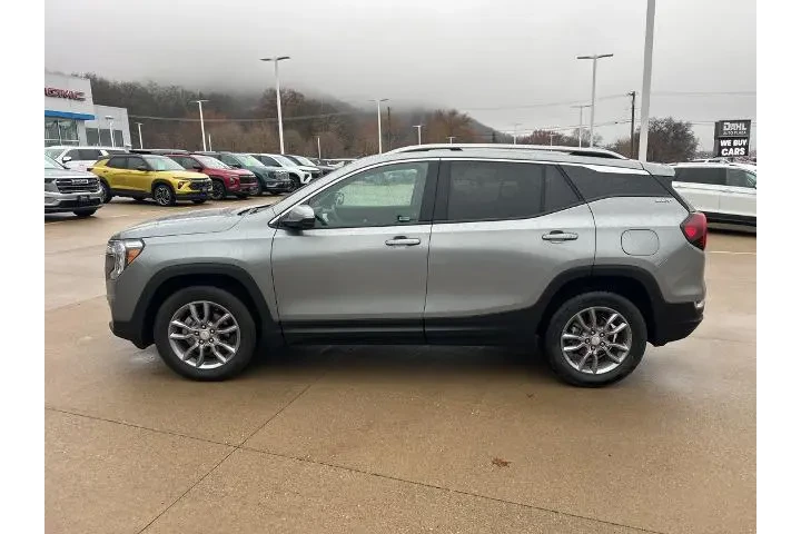 $26900 : GMC Terrain 2024 AWD SLT 4dr image 3
