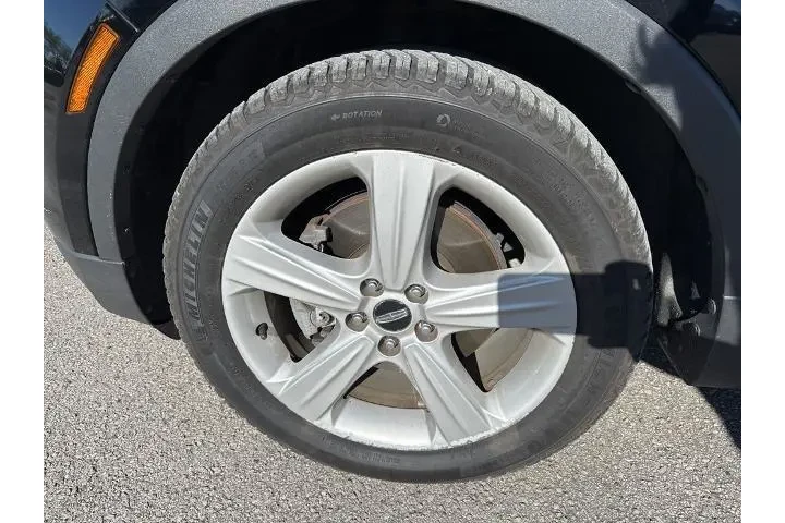 $12835 : Lincoln MKC 2017 Premiere 4d image 8