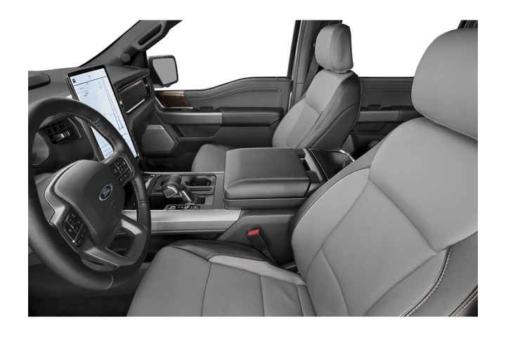 $49677 : 2023 F-150 Lightning Lariat image 7