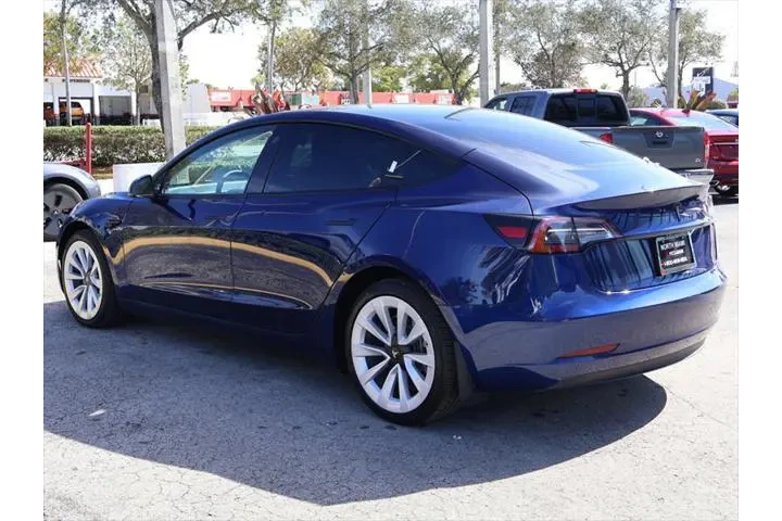 $21590 : Tesla Model 3 2023 4dr Sedan image 9