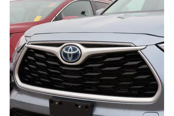 $31802 : Toyota Highlander Hybrid 202 image 2