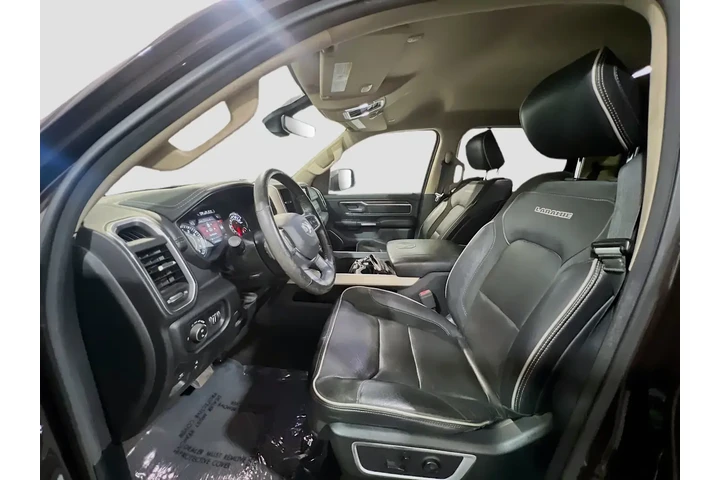 $27800 : Ram 1500 2019 4x4 Laramie 4d image 10