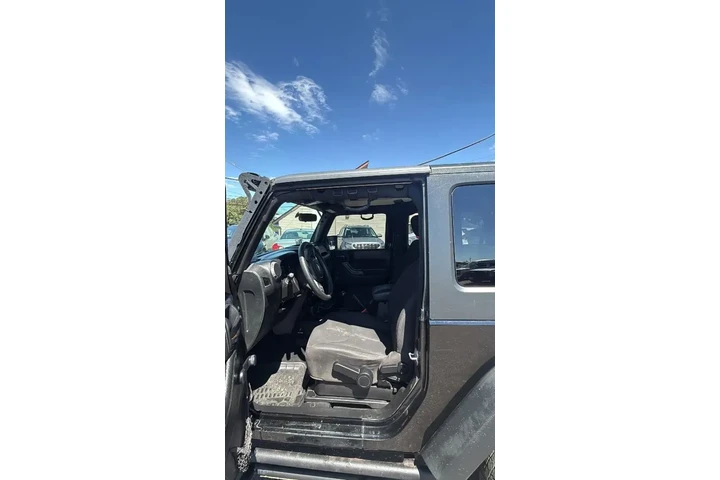 $11277 : Jeep Wrangler 2016 4x4 Sport image 10