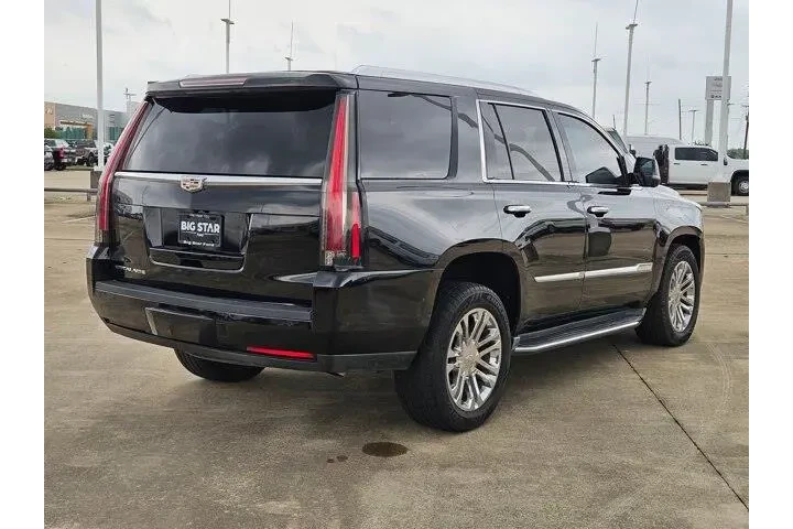 $22032 : Cadillac Escalade 2016 Stand image 3