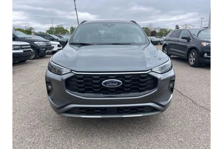 $26064 : Ford Escape Hybrid 2023 AWD image 2