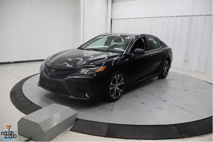 $21995 : Toyota Camry 2019 SE 4dr Sed image 8