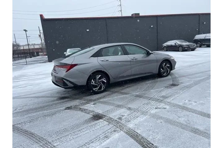 $25980 : Hyundai ELANTRA 2025 SEL Con image 6