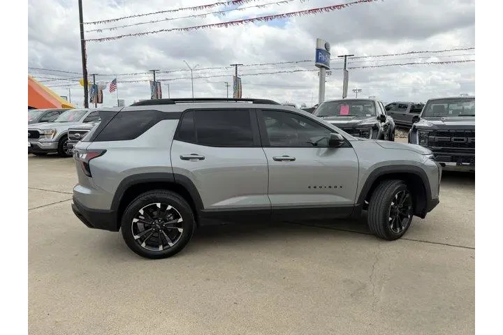 $31988 : Chevrolet Equinox 2026 RS 4d image 5