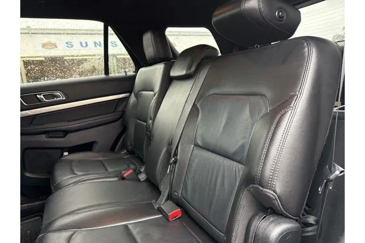 $14997 : Ford Explorer 2018 AWD XLT 4 image 7
