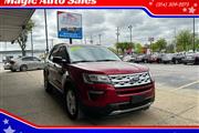 $23499 : 2019 Explorer XLT thumbnail