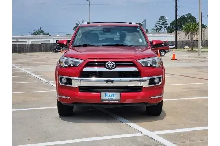 $39991 : Toyota 4Runner 2020 4x4 SR5 image 2