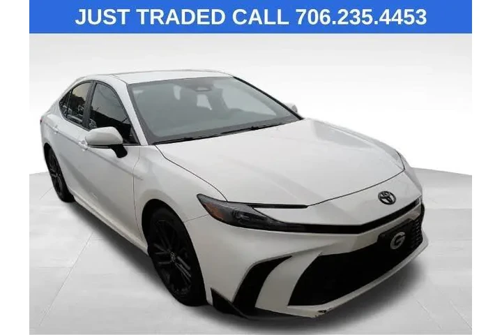 $28801 : Toyota Camry 2025 SE 4dr Sed image 1