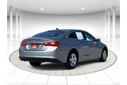 $17079 : Chevrolet Malibu 2024 LT 4dr thumbnail