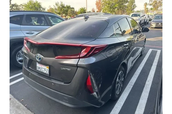 $21900 : Toyota Prius Prime 2020 Limi image 3