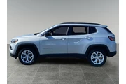 $25818 : Jeep Compass 2024 thumbnail