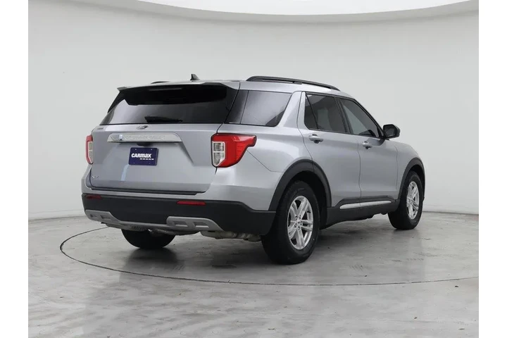 $27998 : Ford Explorer 2024 XLT 4dr S image 8