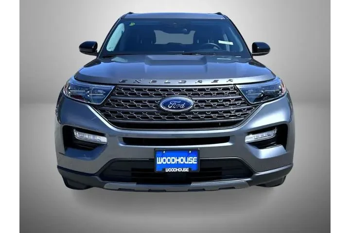 $33995 : Ford Explorer 2023 AWD XLT 4 image 2