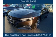 $22750 : Honda Accord 2018 Touring 4d thumbnail