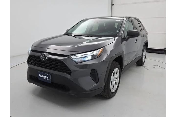 $26998 : Toyota RAV4 2024 AWD LE 4dr image 3