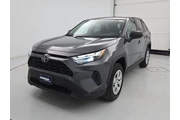 $26998 : Toyota RAV4 2024 AWD LE 4dr thumbnail