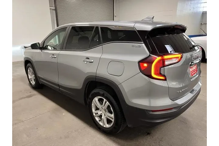 $21496 : GMC Terrain 2024 AWD SLE 4dr image 5
