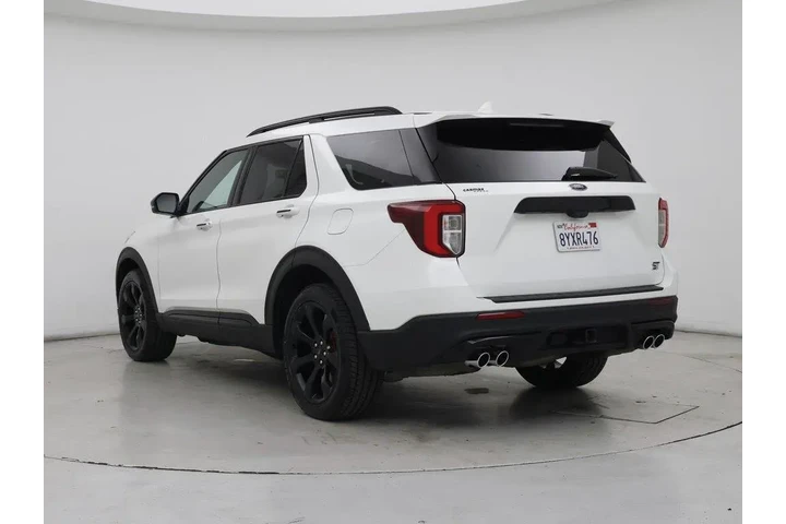$32998 : Ford Explorer 2021 AWD ST 4d image 2