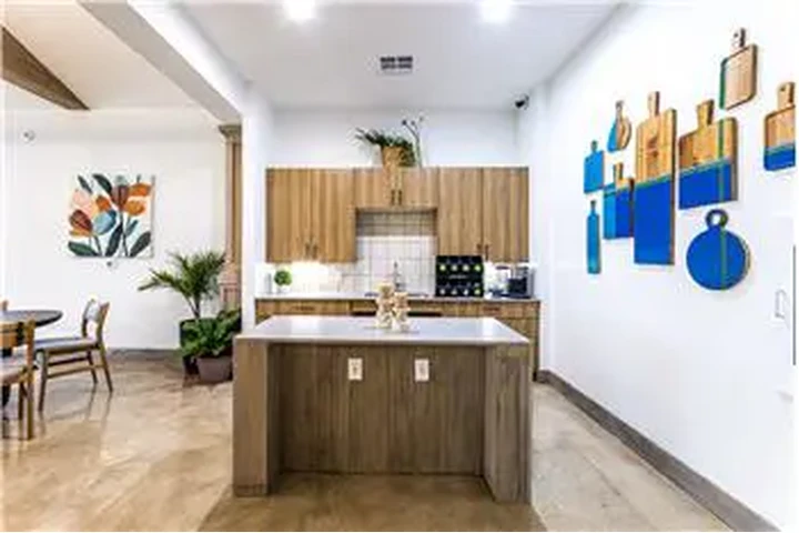 $1654 : Rental property with 2 bedro image 8