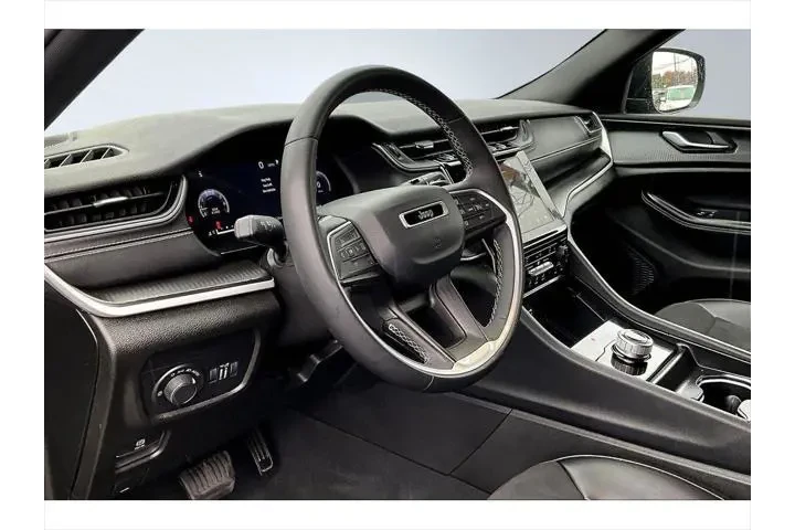 $29986 : Jeep Grand Cherokee 2024 4x4 image 10