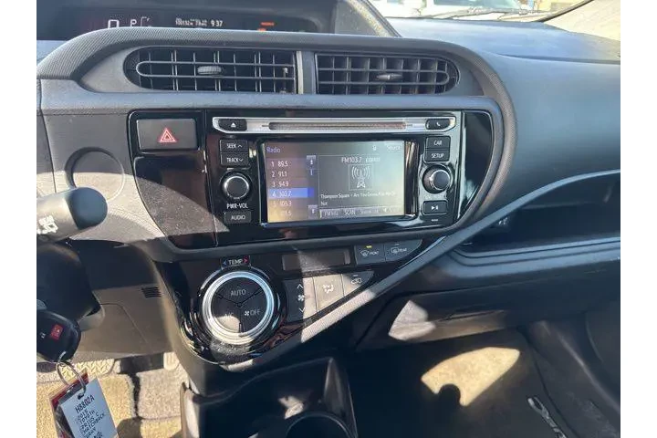 $11995 : Toyota Prius c 2015 One 4dr image 8