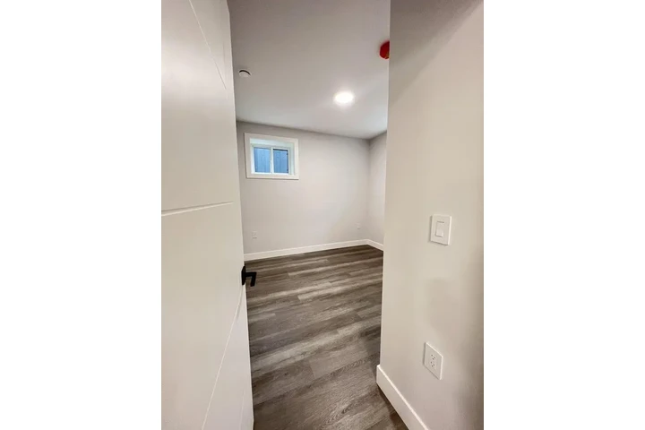 $800 : New with a View Rent Today 🎁 image 7