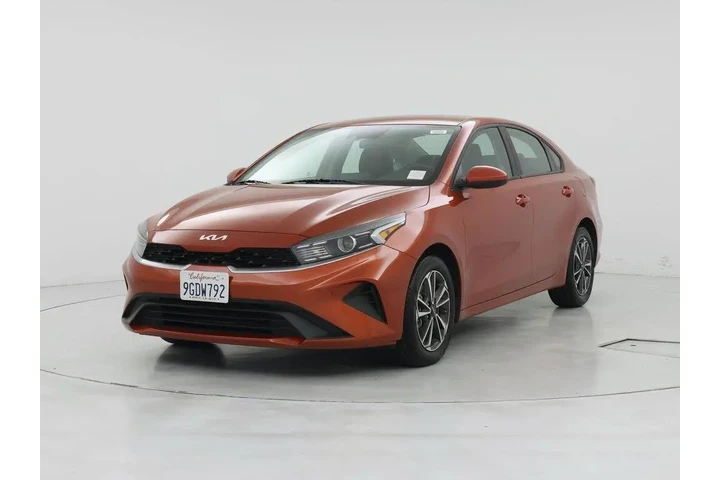 $18998 : Kia Forte 2023 LXS 4dr Sedan image 4