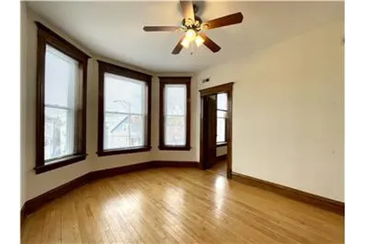 $2750 : Rental property with 3 bedro image 3