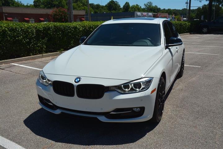 2015 BMW 3 Series 328i xDrive image 2