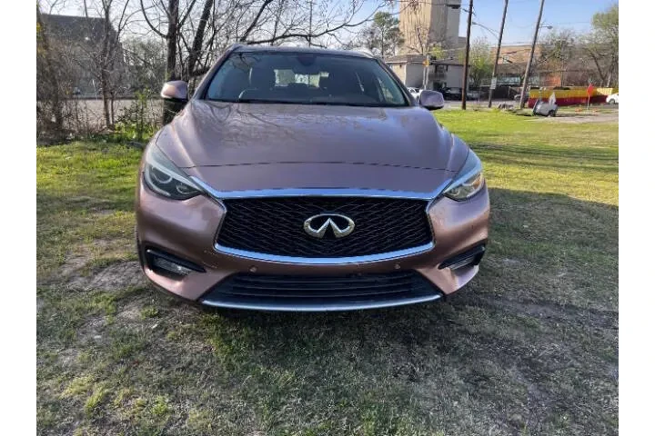 $15995 : 2017 QX30 Premium image 7
